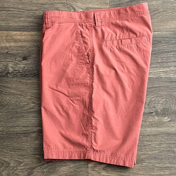 Columbia Washed Out Mens Chino Shorts Rose Dust 34 - Picture 4 of 11